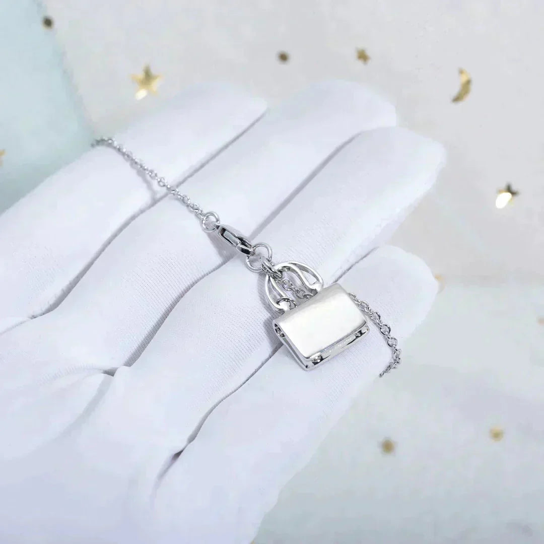 HERMES AMULETTE PEDANT SILVER NECKLACE