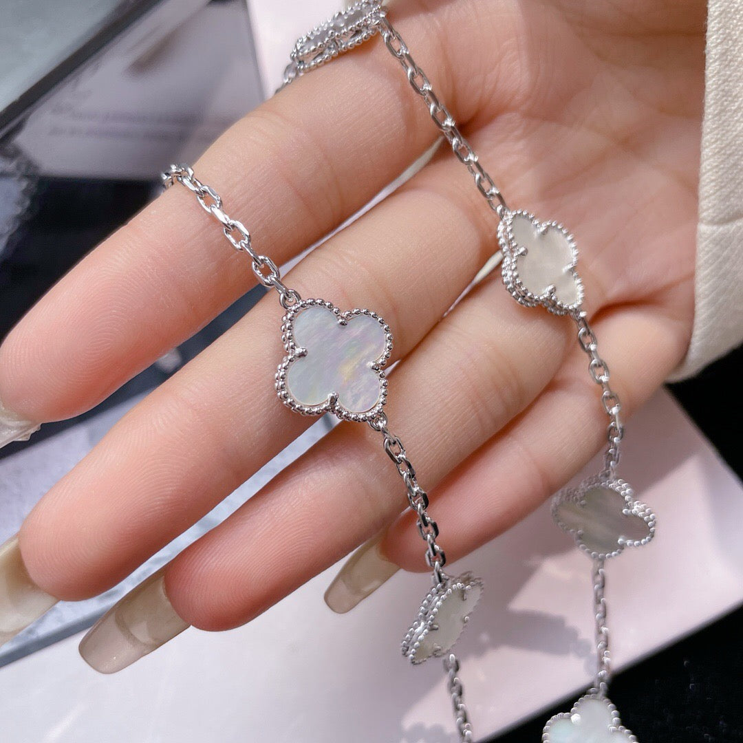 VCA CLOVER 10 MOTIFS WHITE MOTHER OF PEARL NECKLACE