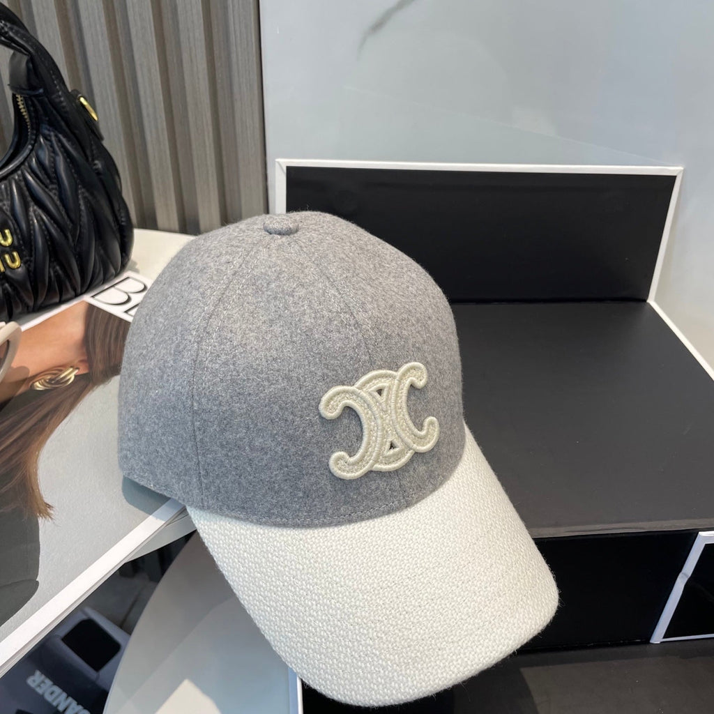 CELINE BASEBALL CAP MODEL 652410 IN WHITE AND GRAY FELTED FABRIC